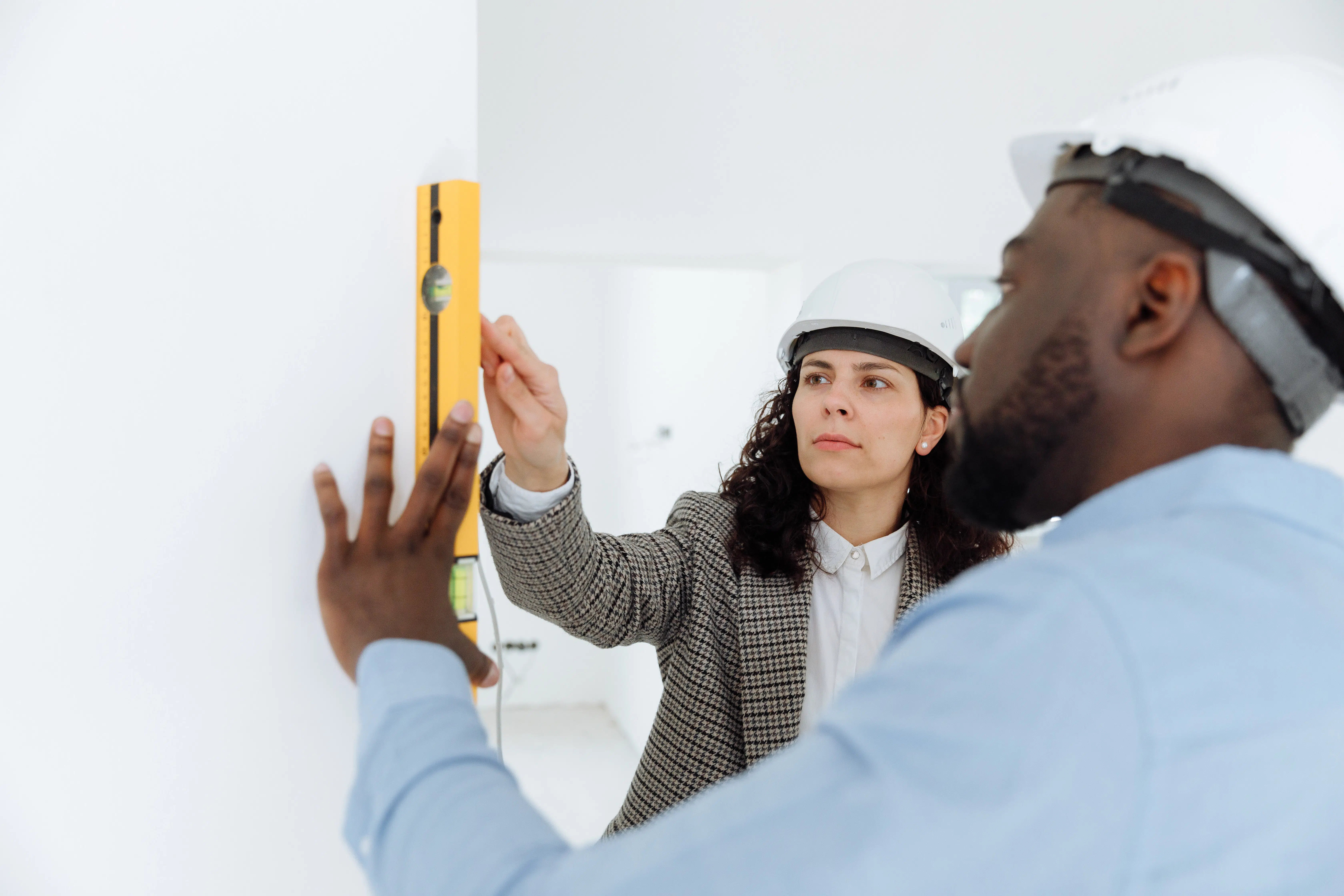 How to Choose a Home Remodeling Contractor: Factors to Consider